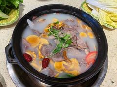 -九寨沟特色牦牛肉汤锅