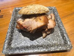 -老天桥酱肉烧饼夹肘子(天桥店)
