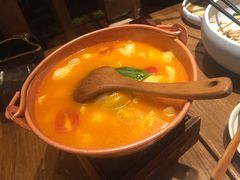 -云海肴·汽锅鸡·云南菜(天山百盛优客店)