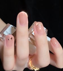 -悦指间美甲美睫