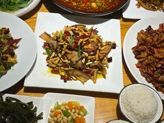 -小三峡食府(西五路店)