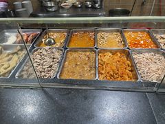 自助取餐区-西环肥仔螺蛳粉(总店)