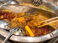 -肖肖酸萝卜鱼火锅(总店)