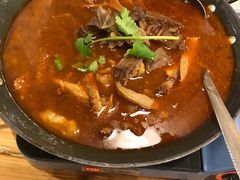 -霄汉牛三鲜湖北砂锅菜(万松园2店)