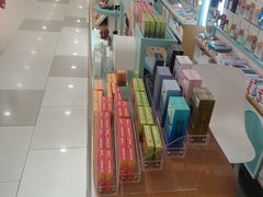 -爱畅享华为苹果手机维修服务(虹口龙之梦店)