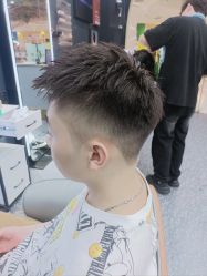 -藤野造型烫染·接发