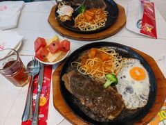 -豪享来中西餐厅(花果园店)