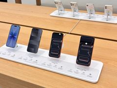 -Apple Store(Jewel Changi Airport)