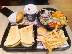 -The Habit Burger Grill 哈比特汉堡(爱琴海店)
