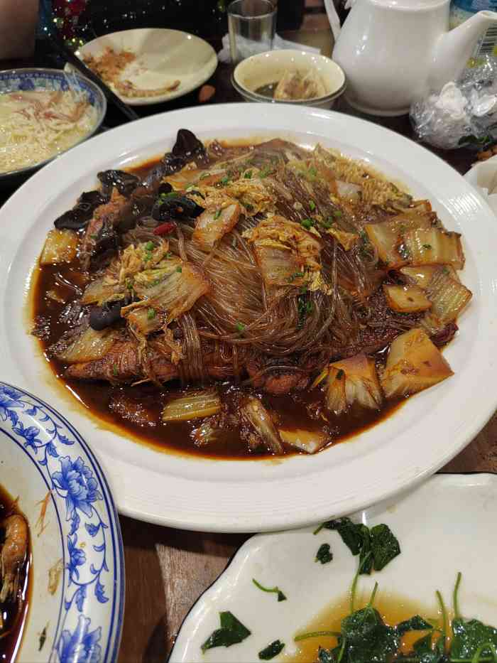 老八样酒楼-"古镇逛次逛次,买了些特产,三林崩瓜皮薄脆.