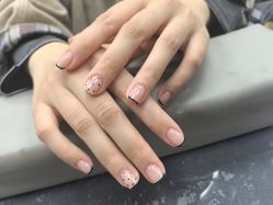 -芊屿芊浔美甲