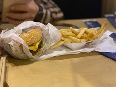 -The Habit Burger Grill 哈比特汉堡(爱琴海店)