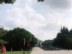 -上海市龙华烈士陵园