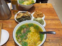 -杨记清芳牛肉拉面(京广路店)