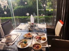 -襄阳富力皇冠假日酒店 · 大堂酒廊