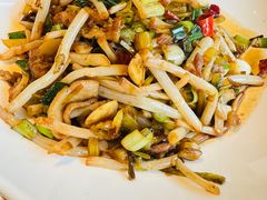 -魏铭鱼头捞饭(晋阳路店)