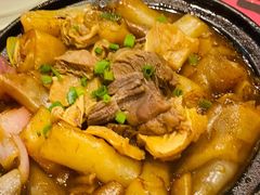 煲仔牛腩猪肠粉-虾饺妹·酒家(金碧店)