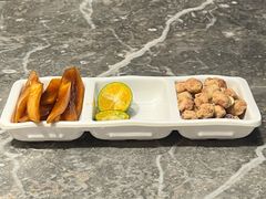 -禄婶鸡煲·打边炉