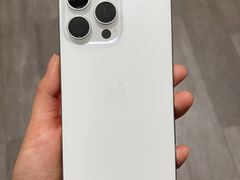 -Apple零售店(华贸购物中心店)