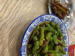 绝味毛豆-江城燕子大排档(江汉路步行街店)