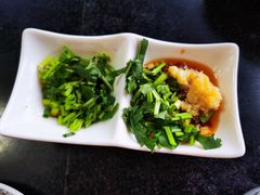 -鲁朗纳麦石锅鸡庄园