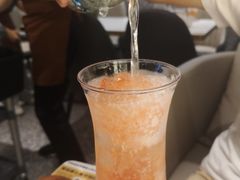 柚然自得的小美女-柠檬树茶餐厅(海雅缤纷城店)