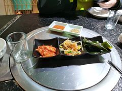小菜-烤路里·韩国品质自助烤肉(石路天虹4号店)
