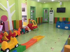 -四叶草托育园(张江园店)