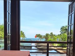 -亚龙湾喜来登·美景台大堂吧