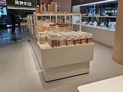 -好利来(上海长宁龙之梦店)