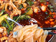 -周良天山牛杂城(天山路总店)