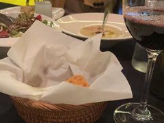 -Efes Turkish & Mediterranean Cuisine 艾菲斯餐厅(陆家嘴店)