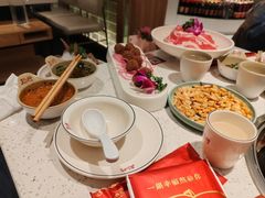 -三人行骨头王火锅(长寿店)