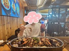 -老东镇啤酒屋海鲜加工·蒸汽海鲜·海鲜烧烤(台东店)