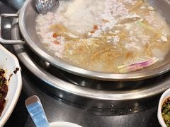 -老来福·非遗酸汤兔(凯旋路店)