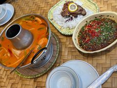 -傣家寨花园主题餐厅