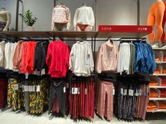 -lululemon(比斯特购物村店)