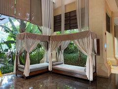 -西双版纳融创皇冠假日度假酒店