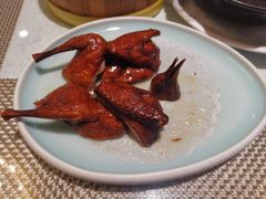 瑞珍一品乳鸽-新加坡瑞珍•海河观景餐厅