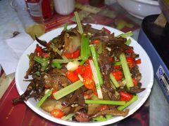 -独一佳老胡湘菜馆(矿山路店)