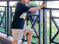 -王府井奥莱临潼小镇(临潼店)