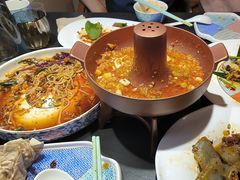 -桥边小楼·手工云南菜·古城观景小楼