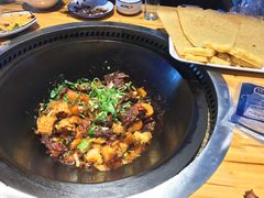 -山里屯铁锅炖·东北菜(康桥店)