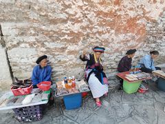 -高荡千年布依古寨旅游景区