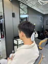 -藤野造型烫发染发