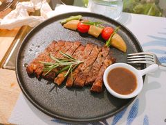 -春树下·树屋花房西餐厅(罍街AS1980店)