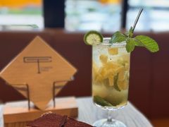 -Common Table · Brunch & Coffee
