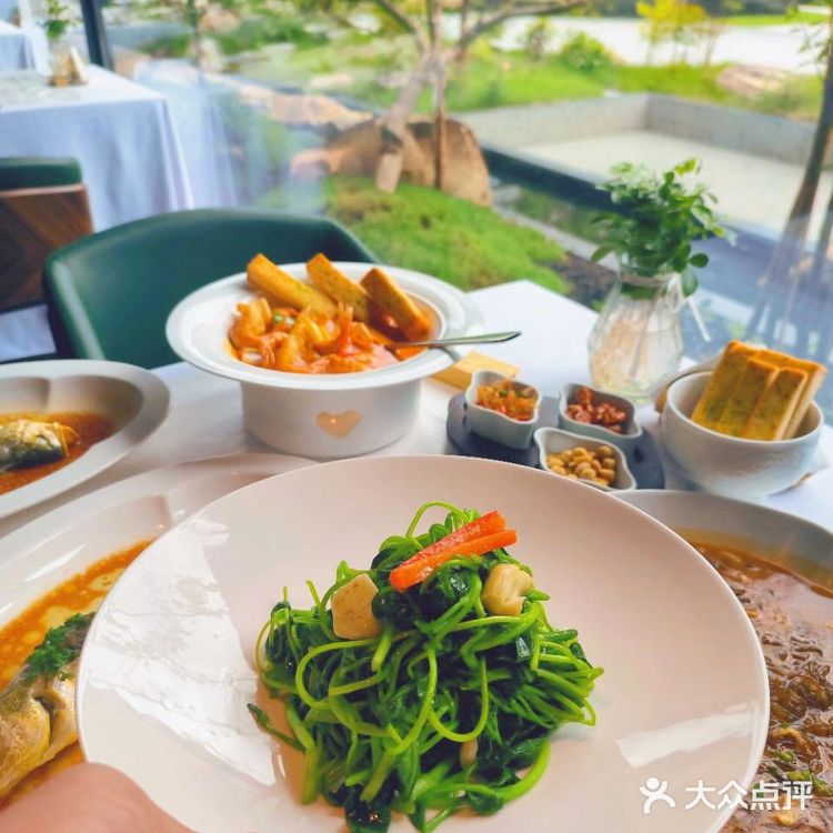 位于浙大校友企业经济园区里的杭宴1999就是不错的选择