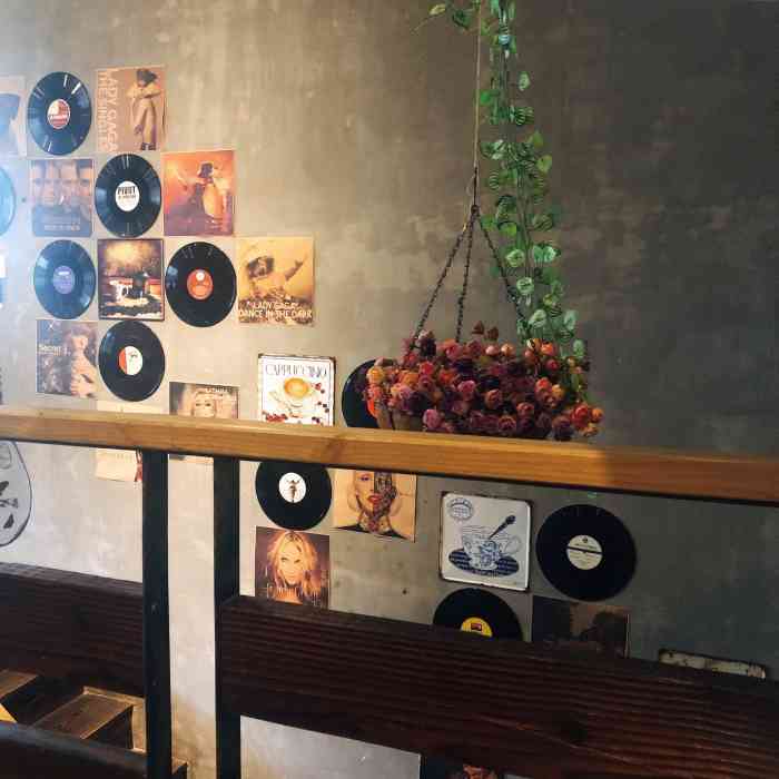 bazinga咖啡(绿地缤纷城店)-"有些人在咖啡厅就状态特别好,有些人在