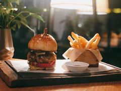 特制牛肉汉堡-EN SPACE恩空间